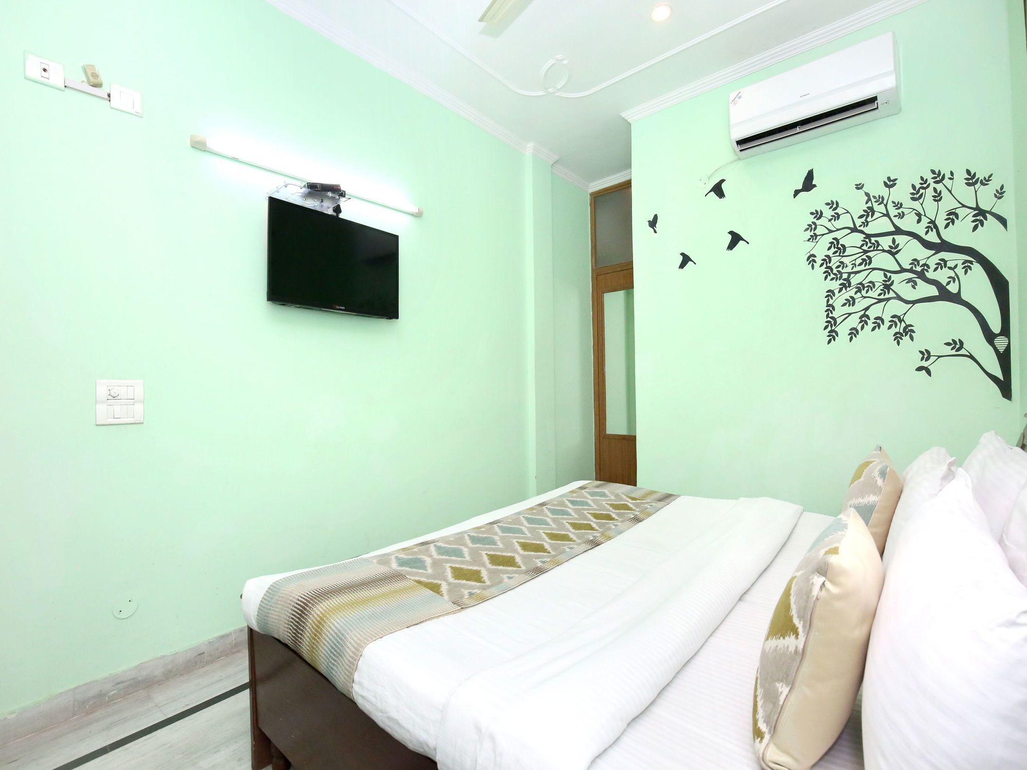 Oyo 6463 Hotel Dove Chandigarh Exterior photo